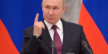 Moscow will respond if NATO moves nuclear forces closer to Russia’s border