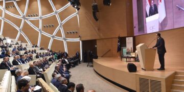 Egypt is investment magnet in different domains, PM tells representatives of Algerian sector