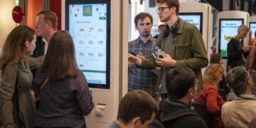 Russian-owned successor of McDonald’s opens in Moscow 1 - Egyptian Gazette Russian-owned successor of McDonald’s opens in Moscow