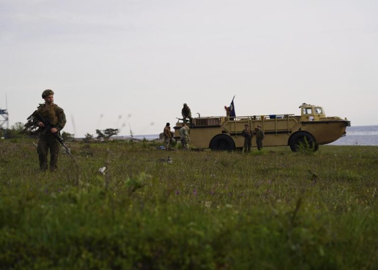 Swedish, US troops drill on demilitarised Baltic Sea island 1 - Egyptian Gazette