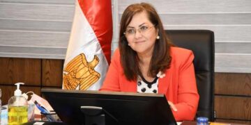 Planning min. witnesses inking agreement on expanding treating sanitation water station in Helwan