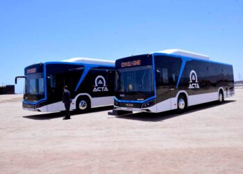 PM inspects charging stations for electric buses in Sharm El Sheikh
