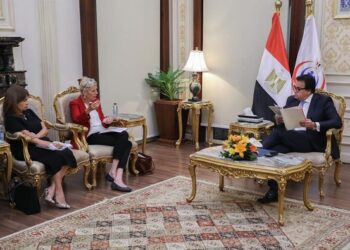 ِActing health minister confers with UNFPA official on co-operation in health sector