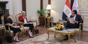 ِActing health minister confers with UNFPA official on co-operation in health sector