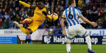 Tottenham signs Bissouma from Brighton