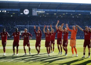 Bayern kicks off new Bundesliga season at Frankfurt