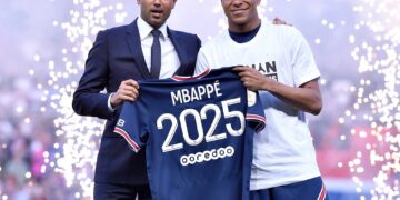 La Liga ramps up attack on PSG over Mbappe