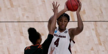 Aliyah wins Honda Cup as top female athlete