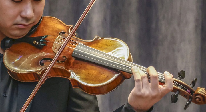 Rare Stradivarius sells for near-record $15.3 million 1 - Egyptian Gazette A violin auctioned, made in 1714 by the master Antonio Stradivari, had belonged for nearly 40 years to the Russian-American virtuoso Toscha Seidel.