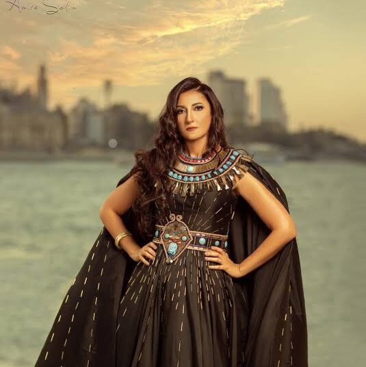 Soprano sings for all 1 - Egyptian Gazette