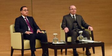 Egypt, Algeria PMs open Businessmen Economic Forum