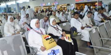 Aviation, Awqaf ministers see official Hajj mission off at Cairo Airport