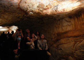 Exhibit of famed prehistoric cave to open in Marseille