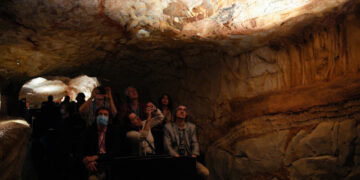 Exhibit of famed prehistoric cave to open in Marseille