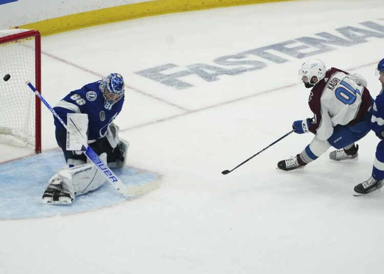 Kadri scores in OT in return, Avs move to brink of title 1 - Egyptian Gazette