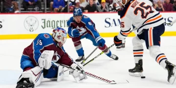 Francouz, Kadri lead Avs to 4-0 win over Oilers in Game 2