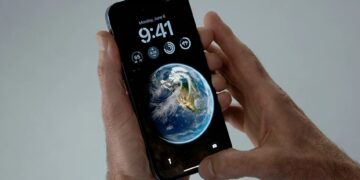 Apple unveils message recall
