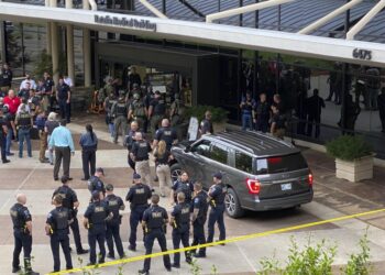 4 killed in shooting at Tulsa medical building, shooter dead