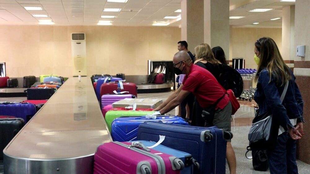 Marsa Matrouh receives 186 tourists from Italy 6 - Egyptian Gazette Marsa Matrouh receives 186 tourists from Italy 5 - Egyptian Gazette