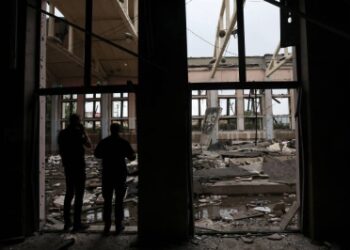 Russian shelling hits chemical plant where civilians trapped, says Ukraine