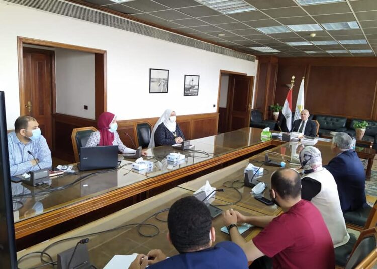 'Central unit for digital transformation formed at Irrigation Ministry' 1 - Egyptian Gazette Minister of Water Resources and Irrigation Mohamed Abdel Ati during a meeting with a number of key officials from the ministry to follow up efforts exerted in the field of digital transformation.