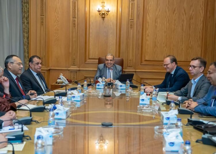 Cairo, Germany's DMG MORI probe fostering joint cooperation 1 - Egyptian Gazette Egyptian Minister of State for Military Production Mohamed Ahmed Morsi has met with Christian Thones, the Chairman of the Executive Board of DMG MORI.