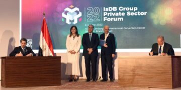PM witnesses signing of some agreements on sidelines of IsDB’s annual meetings