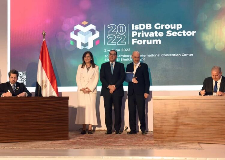 PM witnesses signing of some agreements on sidelines of IsDB's annual meetings 1 - Egyptian Gazette Egyptian Prime Minister Moustafa Madbouli witnessed on Friday the signing of some documents and agreements between the Egyptian side and a group of investors.