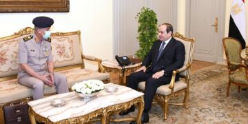 Sisi meets defense minister