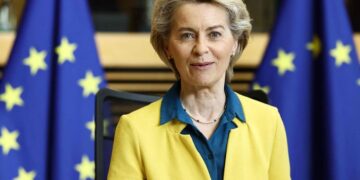 EU commission: Make Ukraine a member candidate