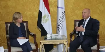 Transport min., EIB vice president discuss executive position of several projects 1 - Egyptian Gazette Transport min., EIB vice president discuss executive position of several projects
