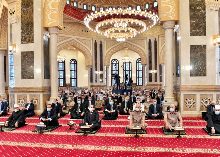 President Sisi performs Eidul Adha prayers 2 - Egyptian Gazette President Sisi performs Eidul Adha prayers 1 - Egyptian Gazette