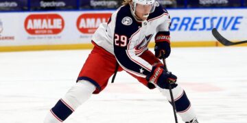 Blue Jackets re-sign Laine, trade Bjorkstrand to Kraken