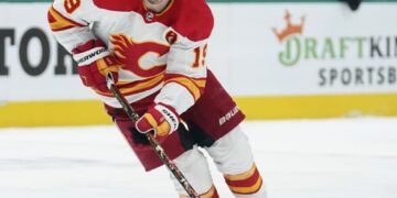Panthers welcome Matthew Tkachuk