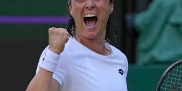 At Wimbledon, Jabeur 1st woman from Africa in pro Slam final
