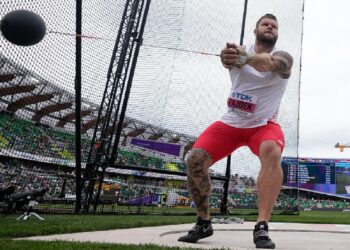 Fajdek wins 5th straight world gold in hammer