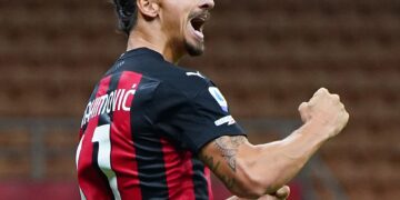 Ibrahimovi´c pens new deal to keep playing for Milan at 41