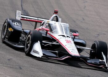 Newgarden claims Iowa IndyCar race