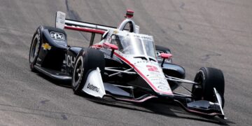 Newgarden claims Iowa IndyCar race