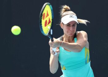 Anna advances to Budapest semis