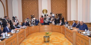 Shoukry, Lavrov start talks in Cairo