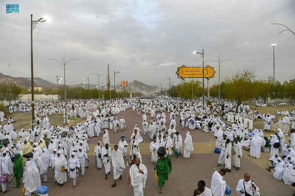 Egypt's Lottery pilgrims, who are in rush, to leave Mina for Mecca Monday - official 2 - Egyptian Gazette Egypt's Lottery pilgrims, who are in rush, to leave Mina for Mecca Monday - official 1 - Egyptian Gazette