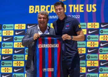 Lewandowski says ‘hungry’ for success at Barca unveiling
