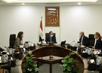 Gov’t eager to expand eco-friendly clean transportation projects: PM