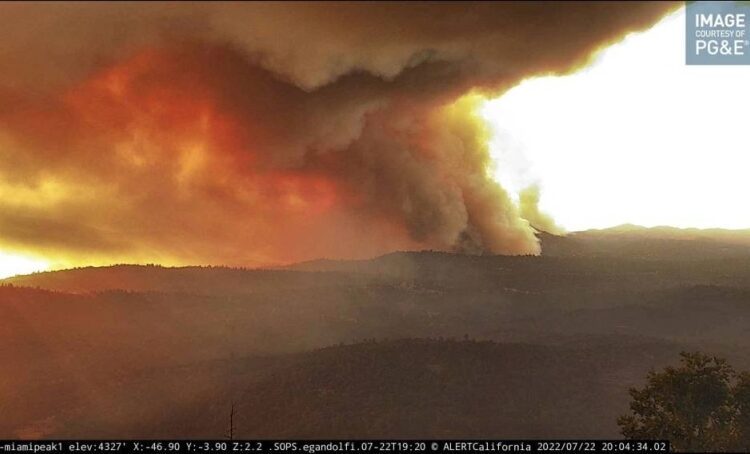 California wildfire rages as US bakes in record-setting heat wave 1 - Egyptian Gazette