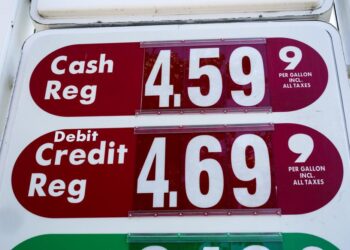 Surging gas prices likely drove US inflation to 40-year high