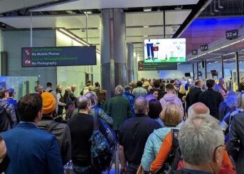 Paralysis of travel, arrival in Europe, US