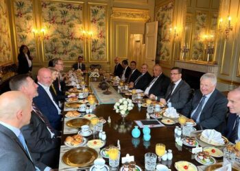 Shoukri, representatives of UK business community discuss boosting economic ties