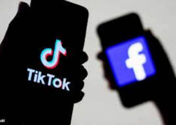 Facebook tweaks app with eye on rival TikTok