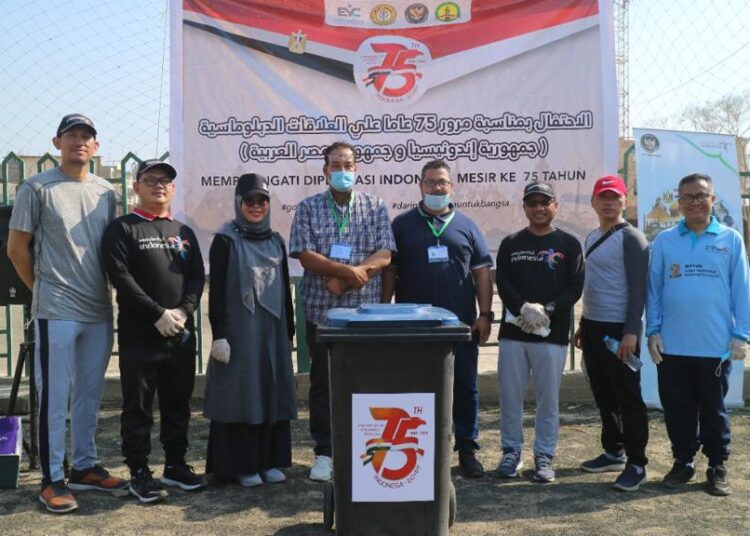 Indonesian volunteer work in el-Darb el-Ahmar 2 - Egyptian Gazette Indonesian volunteer work in el-Darb el-Ahmar 1 - Egyptian Gazette